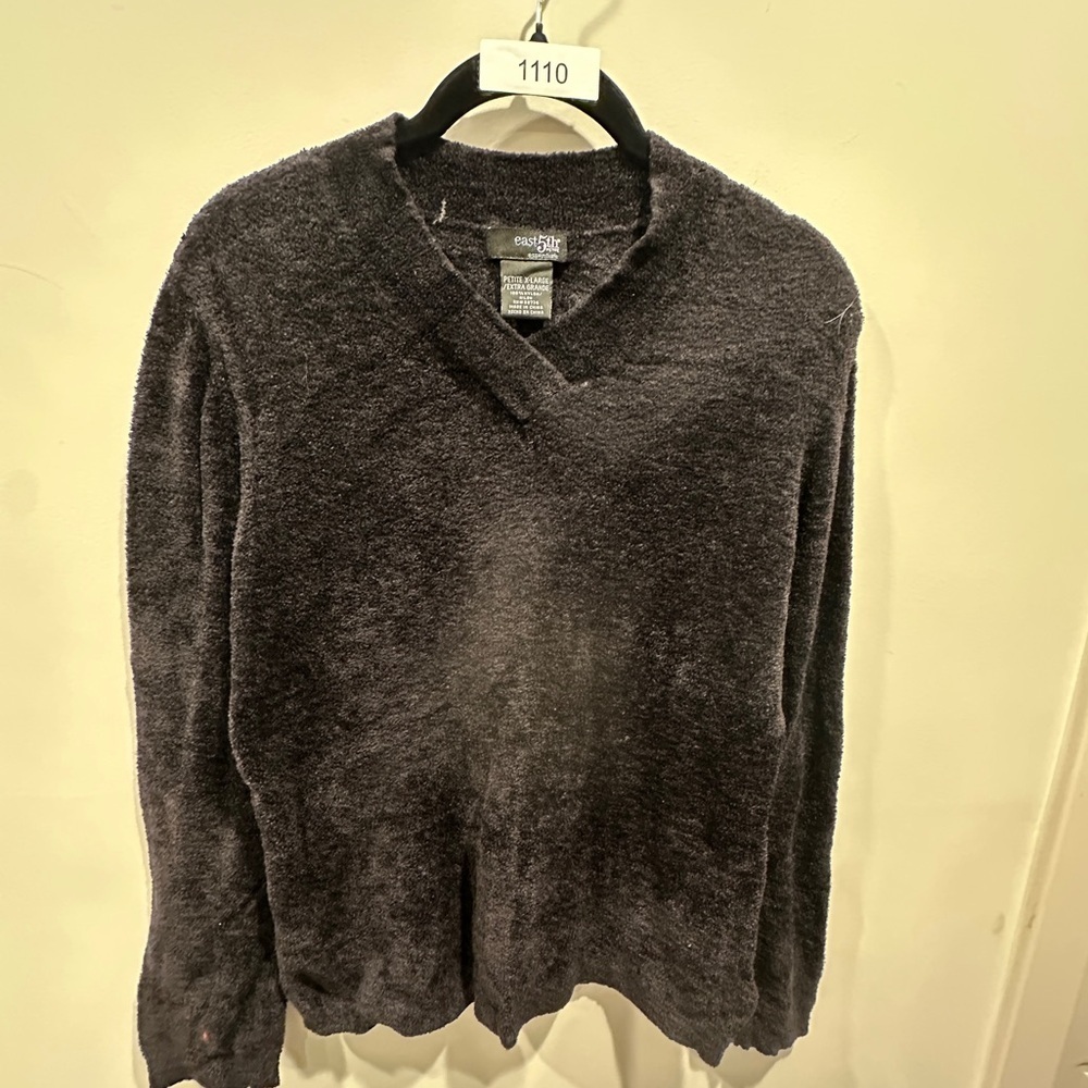 East 5th fleece sweater